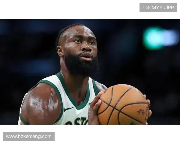 杰伦布朗：从篮球新星到NBA顶级球员的成长之路