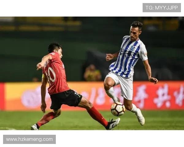 湖南海洋与清水鼓动激战正酣球迷期待精彩对决与精彩瞬间