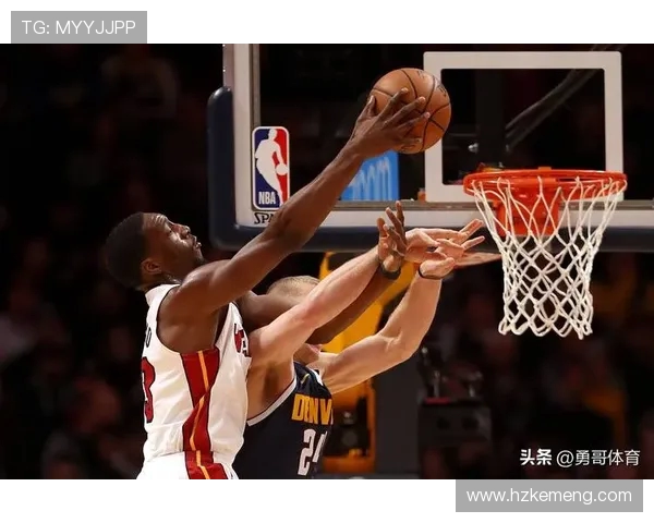 热火与小牛总决赛首战激烈对决球迷期待精彩瞬间与传奇时刻 热火与小牛总决赛首战激烈对决球迷期待精彩瞬间与传奇时刻