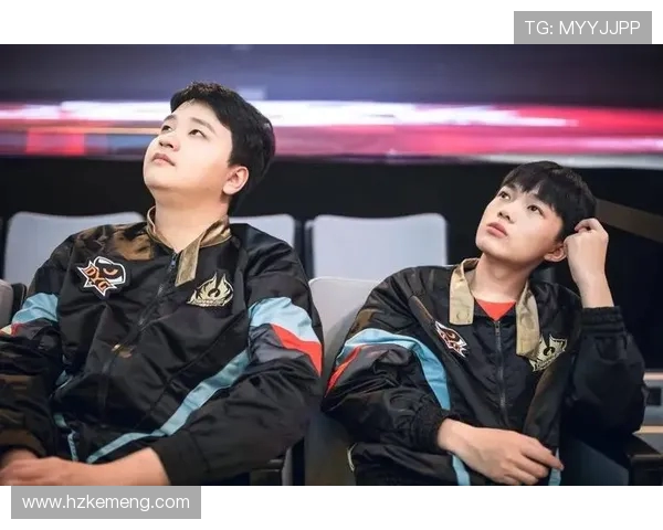 美国队与芬兰激战正酣谁将晋级下一轮赛事的巅峰对决 美国队与芬兰激战正酣谁将晋级下一轮赛事的巅峰对决