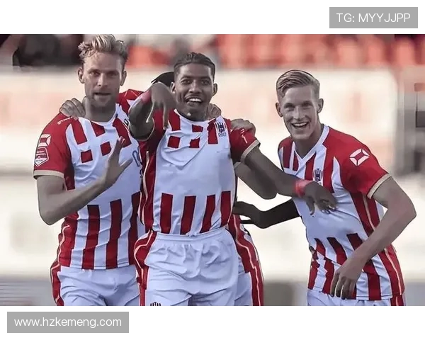 阿尔梅勒与多队激战正酣谁能在这场较量中脱颖而出