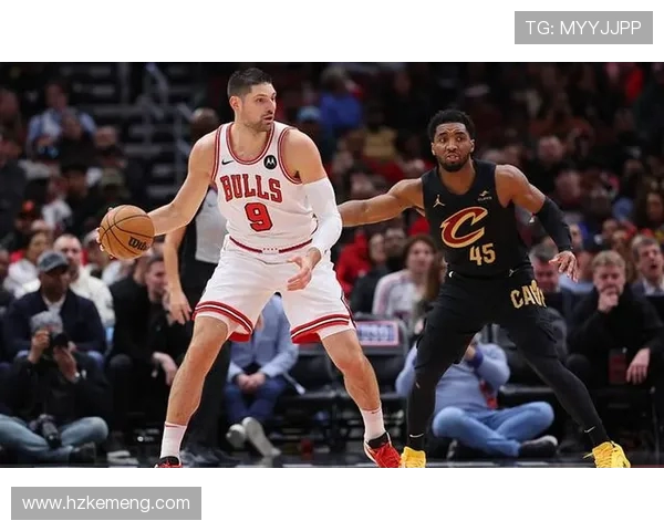 骑士与勇士圣诞大战激战正酣球迷期待精彩对决与历史重演