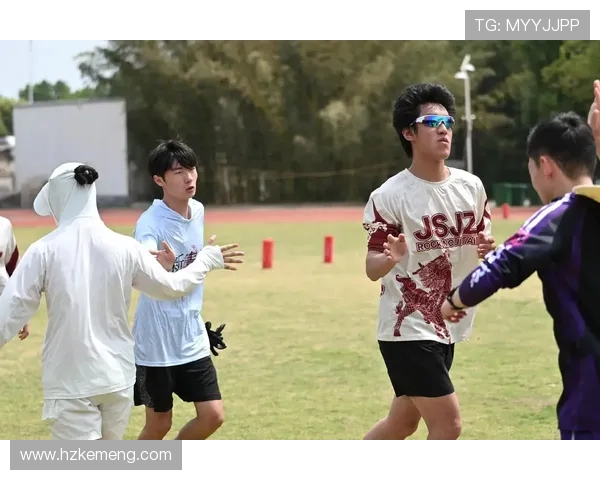 南京飞盘队与深圳飞盘队赛后分析力量对比与战术探讨 南京飞盘队与深圳飞盘队赛后分析力量对比与战术探讨