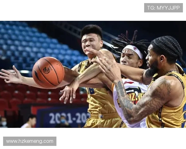 南京篮球队比赛经验分析与提升策略探讨