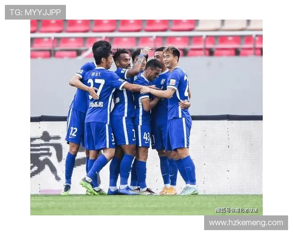 武汉足球队耐力变革引发热议球迷期待新篇章的崛起与挑战