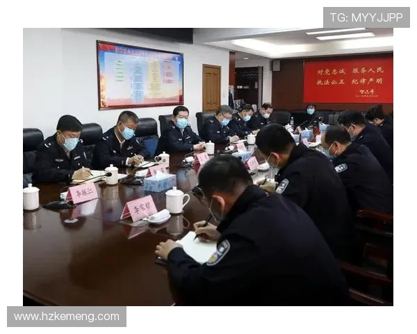 对话黄娜：探索和平精英的职业生涯与成长之路